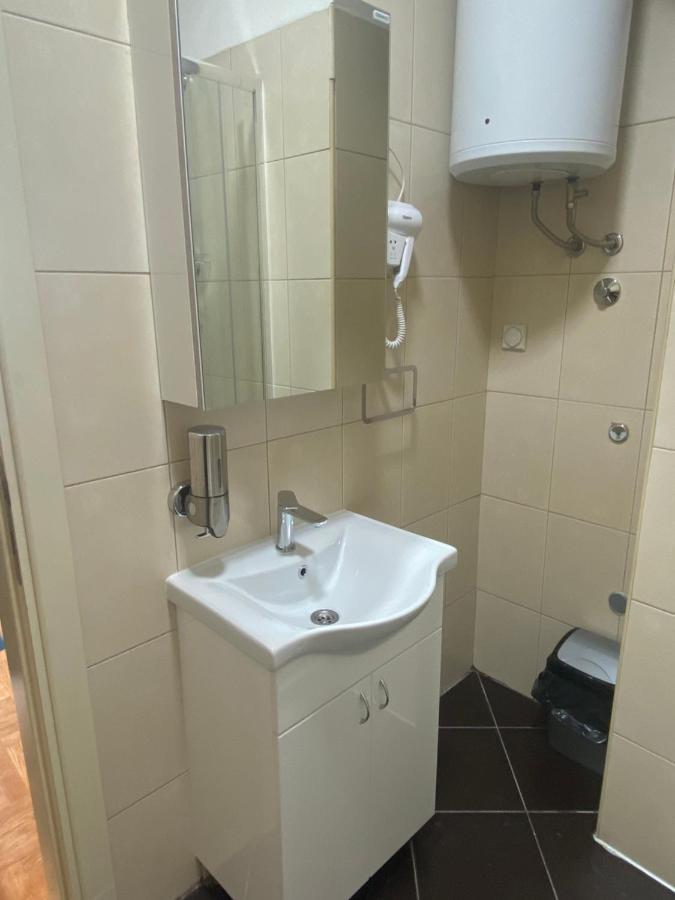 Aleksei Apartmani Belgrad Exteriör bild